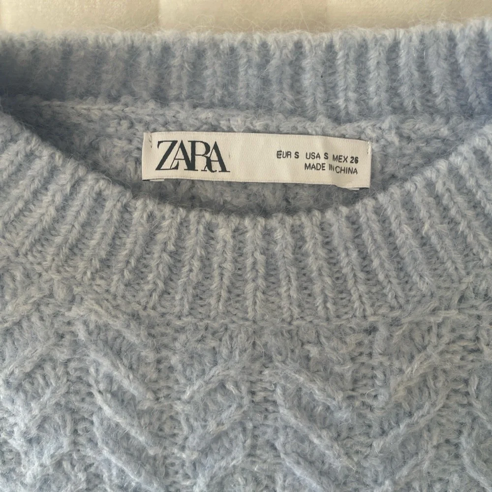 Zara Light Blue Cable Knit Sleeveless Sweater - Picture 4 of 8